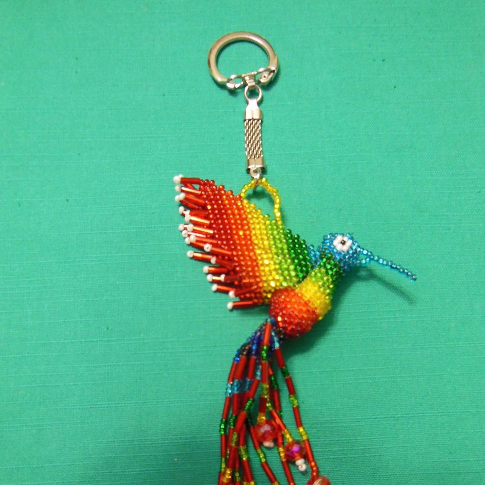 Huichol Handmade Key Chain Hummingbird Chaquira - Picture 3 of 5